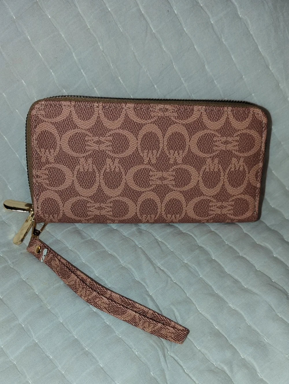 Wristlet Zip Wallet in Dusty Rose Jacquard